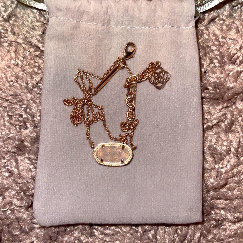 Kendra scott necklace